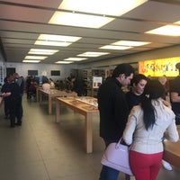 The Promenade Shops at Briargate - Apple Store - Apple