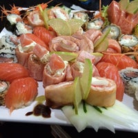 Foto scattata a Ninja Sushi Bar da Esler C. il 6/1/2015