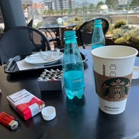 Photo taken at Starbucks by ᗷєsιкⓣαs on 5/5/2022