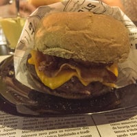 Photo taken at Street One Burger Beer by Marcello O. on 1/10/2016