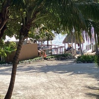รูปภาพถ่ายที่ La Siesta Resort &amp;amp; Villas โดย Mandar M. เมื่อ 1/21/2023