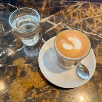 Photo taken at Einstein Kaffee by Markus 🦂 on 12/8/2022