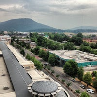 Photo taken at Chattanooga Marriott Downtown by Stephen G. on 5/17/2013