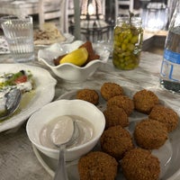 Photo taken at Sufra Restaurant by Deniz Y. on 11/17/2023