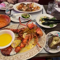 Photo taken at City Island Lobster House by Jahayra_NYC on 12/5/2022