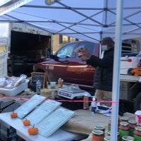 Photo taken at Inwood Farmers Market by Jahayra_NYC on 11/14/2020
