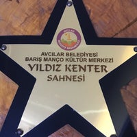Das Foto wurde bei Barış Manço Kültür Merkezi von TC  Gülnur Ç. am 12/3/2019 aufgenommen