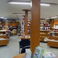 9/8/2014에 Apostolis L.님이 Tetragono Bookstores에서 찍은 사진