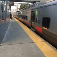 Photo taken at Stamford Transportation Center : Bus/Train (STM) Metro North &amp;amp; Amtrak by Manny D. on 7/25/2015