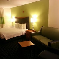 Foto diambil di Fairfield Inn &amp;amp; Suites Dallas Plano oleh LaKisha M. pada 5/1/2013