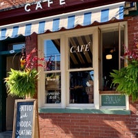 Photo taken at Café Duet by Jasmine 💫 on 10/10/2022