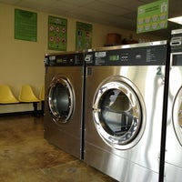 Foto diambil di San Antonio Green Laundry oleh Giselle C. pada 6/12/2013