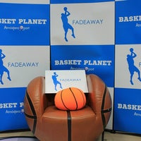 Das Foto wurde bei Basket Planet - Atmósfera Sport von Basket Planet - Atmósfera Sport am 2/10/2014 aufgenommen
