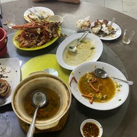 Photo taken at Tian Lai Seafood Garden 天来海鲜园 by Riann G. on 9/6/2023