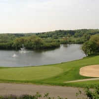 รูปภาพถ่ายที่ Grand Geneva Resort &amp;amp; Spa โดย Stephen P. เมื่อ 5/19/2013