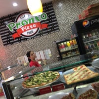 10/28/2016 tarihinde Dennis F.ziyaretçi tarafından Pronto Pizza'de çekilen fotoğraf
