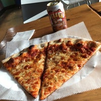 1/7/2016에 Dennis F.님이 Evil Olive Pizza &amp;amp; Bar에서 찍은 사진
