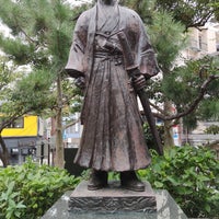 坂本龍馬之像 108 Visitors