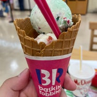 Photo taken at Baskin-Robbins by yuutelin on 7/24/2021