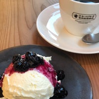 Photo taken at Higashi Mukojima Coffee Shop by Chiwatan on 12/4/2021