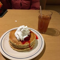 Photo taken at IHOP by แยมมํ โ. on 11/16/2019