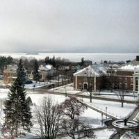 Review Lafayette Hall