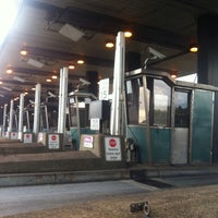 Photo taken at Goethels Bridge Oversize Waiting Area by Yves-Marie D. on 6/3/2013