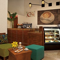 รูปภาพถ่ายที่ CoCo Café - Sunscape Ixtapa โดย CoCo Café - Sunscape Ixtapa เมื่อ 4/16/2014