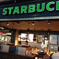 5/4/2013 tarihinde Ernst ♋ E.ziyaretçi tarafından Starbucks'de çekilen fotoğraf