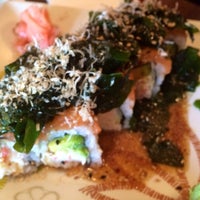 Foto tirada no(a) Yamato Sushi por Deekay em 7/6/2014