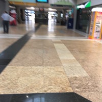 Photo taken at Centro Comercial Vialia Salamanca by Quique salmantino T. on 7/21/2018