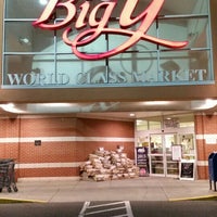 Photo prise au Big Y World Class Market par Ali A. le3/14/2016
