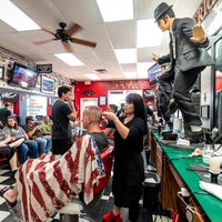 Foto scattata a The Famous American Barbershop - Manassas da The Famous American Barbershop - Manassas il 10/12/2018