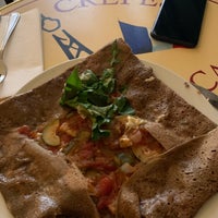 Das Foto wurde bei Paris Crepes Cafe von Omer A. am 6/12/2019 aufgenommen