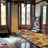 Photo taken at Libreria All&amp;#39;Arco by Cleber F. on 8/27/2020