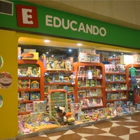 Photo taken at Educando by Educando Jugueterías on 3/29/2014
