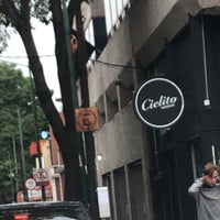 Photo taken at Cielito Querido Café by Mario O. on 5/3/2018
