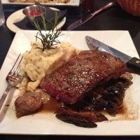 Foto diambil di Tally&amp;#39;s Restaurant oleh Mallory R. pada 5/8/2012