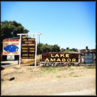 รูปภาพถ่ายที่ Lake Amador Resort โดย Crillmatic เมื่อ 5/30/2012