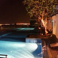 Photo taken at 8th Floor Rooftop Swimming Pool @ Changi Village Hotel by Alex on 3/9/2014