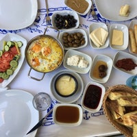 Photo taken at Azmakkapı Orfoz Restaurant by ömer on 10/2/2016