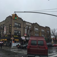 Photo taken at Chinatown Brooklyn by F.s. Mehmet Ş. on 4/7/2016