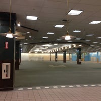 Barnes Noble Now Closed Pruneyard 1875 S Bascom Ave Ste 240