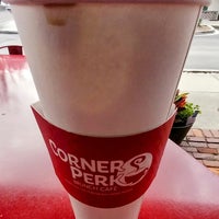 11/18/2023 tarihinde FRITZ f.ziyaretçi tarafından The Corner Perk Cafe, Dessert Bar, and Coffee Roasters'de çekilen fotoğraf