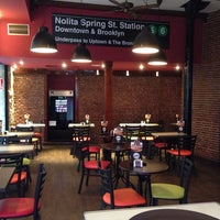 4/4/2014 tarihinde Gonzalo F.ziyaretçi tarafından Nolita Café'de çekilen fotoğraf