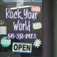 Foto scattata a Rock Your World Rock Shop, Handmade Jewelry &amp;amp; Unique Gifts da Rock Your World Rock Shop, Handmade Jewelry &amp;amp; Unique Gifts il 2/17/2014