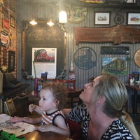 5/18/2016 tarihinde Kimilee B.ziyaretçi tarafından The Whistle Stop At The American Cafe'de çekilen fotoğraf