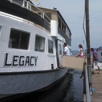 รูปภาพถ่ายที่ Captain Bill&amp;#39;s Seneca Lake Cruises โดย Tania M. เมื่อ 7/27/2013