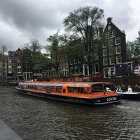 Photo taken at Canal Bus / Canal Bike (Westerkerk) by Leo C. on 6/24/2017