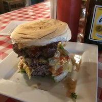 6/22/2016 tarihinde Cesar O.ziyaretçi tarafından Hamburguesas Del Chef'de çekilen fotoğraf